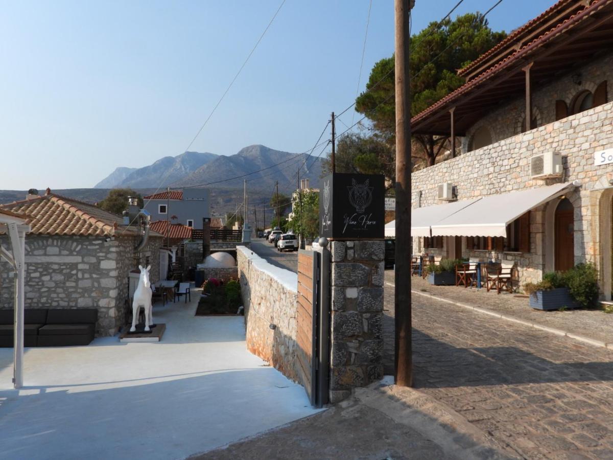 Sophia Limeni Apartments And Studios Buitenkant foto