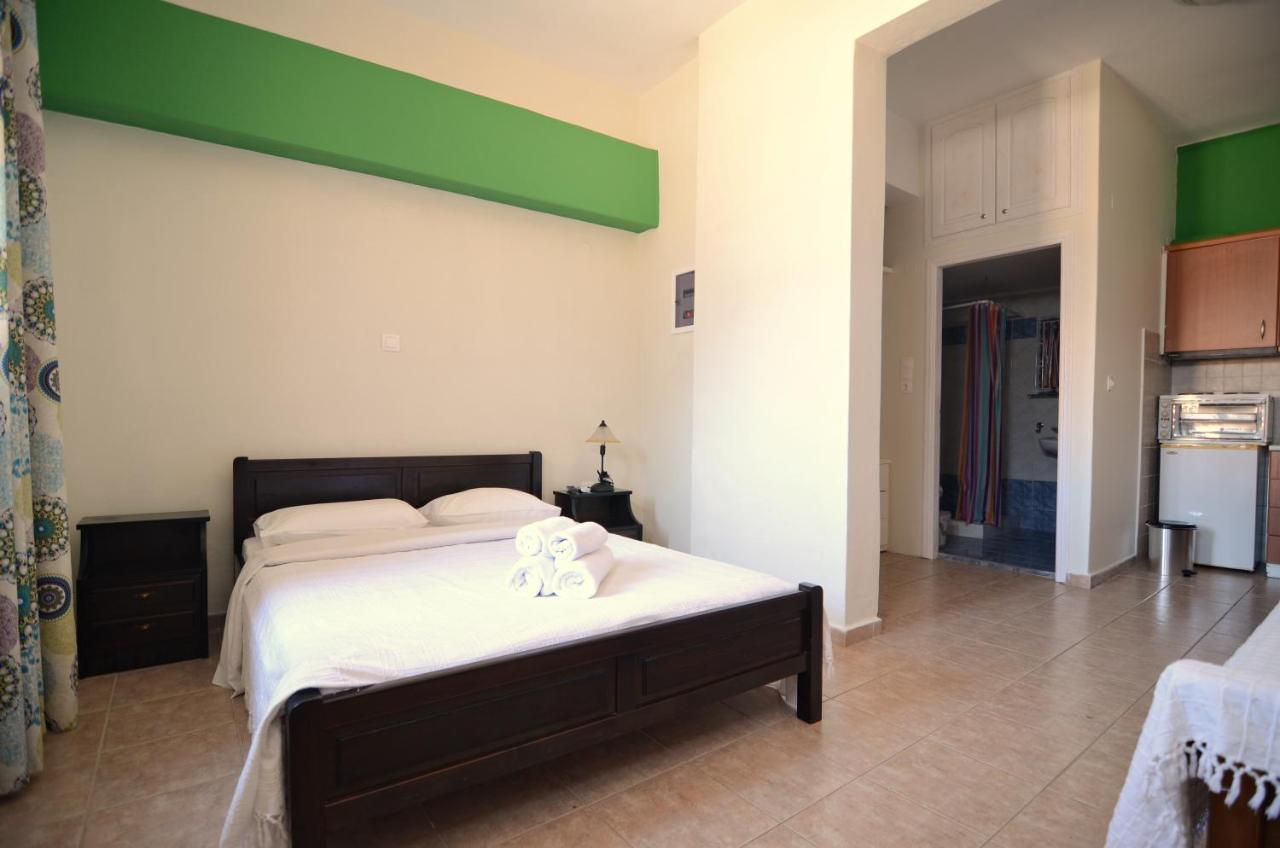 Sophia Limeni Apartments And Studios Buitenkant foto